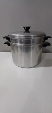 Vintage Century Aluminum Ware Made In The USA Large With Steamer